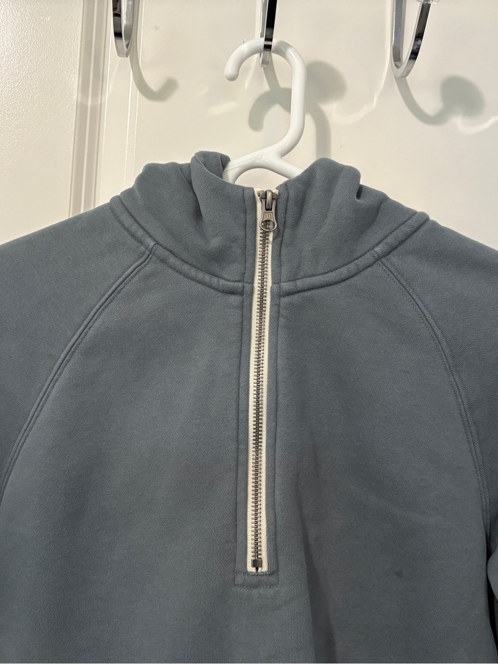 VUORI RESTORE HALF ZIP HOODIE Women’s Size Small - Picture 2 of 9